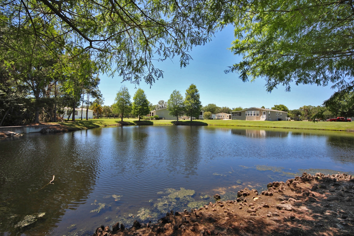 Lakefront Mobile Home Community